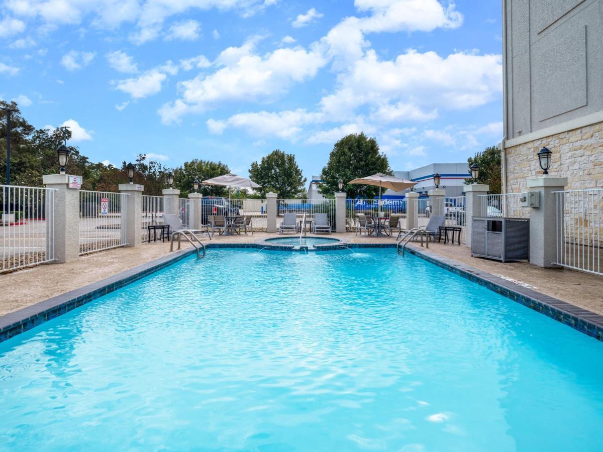 Holiday Inn Express Hotel & Suites Beaumont Northwest By Ihg Esterno foto
